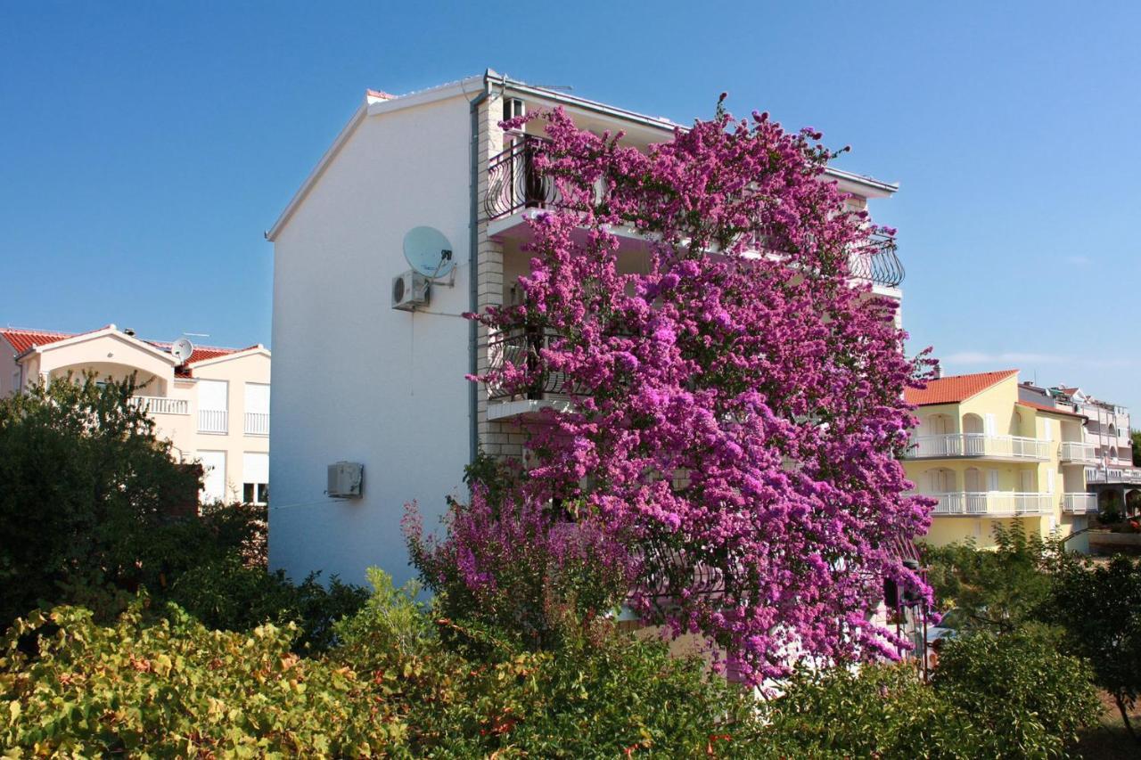 Apartments By The Sea Rastici, Ciovo - 2104 Трогир Экстерьер фото