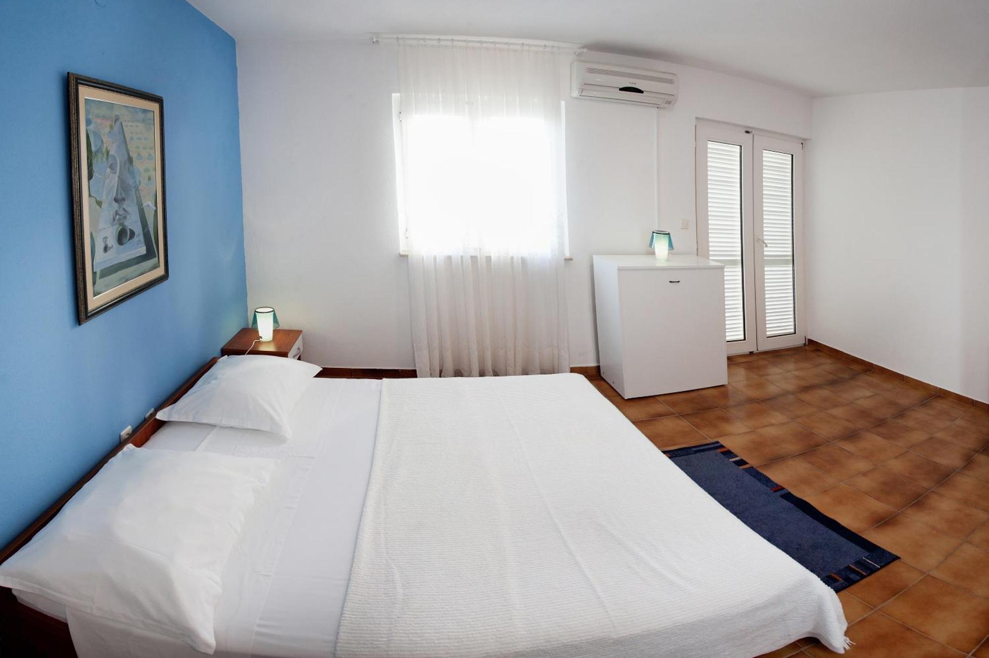 Apartments By The Sea Rastici, Ciovo - 2104 Трогир Номер фото